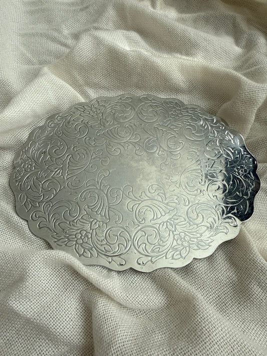 Vintage Etched Oval Footed Trivet
