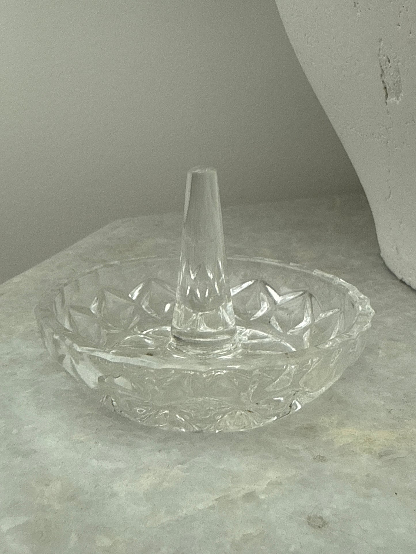 Vintage cut crystal ring holder